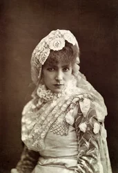Sarah Bernhardt (1844-1923) in der Rolle der Marion Delorme am Porte Saint-Martin Theater
